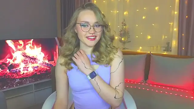 Snapshot of Aurora_Golden1 chatting on January 26, 2025, 4:20 pm Aurora Golden1 online show from January 26, 2025, 4:20 pm