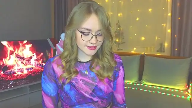 Snapshot of Aurora_Golden1 chatting on January 25, 2025, 7:28 pm Aurora Golden1 online show from January 25, 2025, 7:28 pm