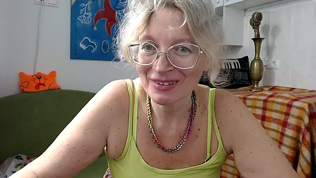 Zosya1111 online show from December 25, 2024, 1:19 pm