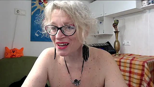 Zosya1111 online show from February 4, 2025, 12:44 pm