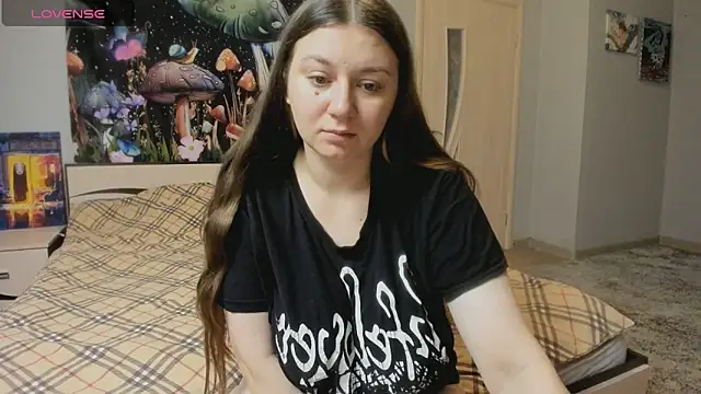 Snapshot of AlisaBacker chatting on September 19, 2025, 11:14 am AlisaBacker online show from September 19, 2025, 11:14 am