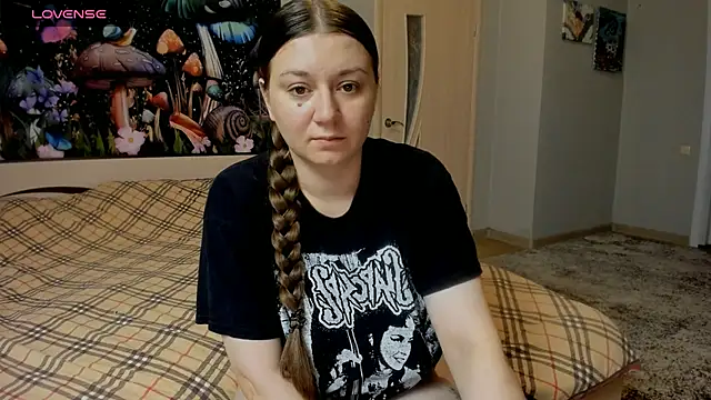 Snapshot of AlisaBacker chatting on September 23, 2025, 1:07 pm AlisaBacker online show from September 23, 2025, 1:07 pm