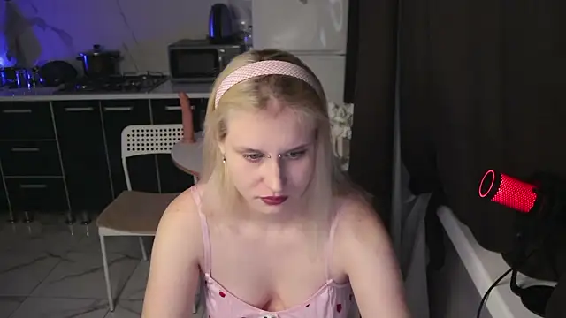 Snapshot of MertyXX chatting on February 20, 2026, 10:12 pm MertyXX online show from February 20, 2026, 10:12 pm