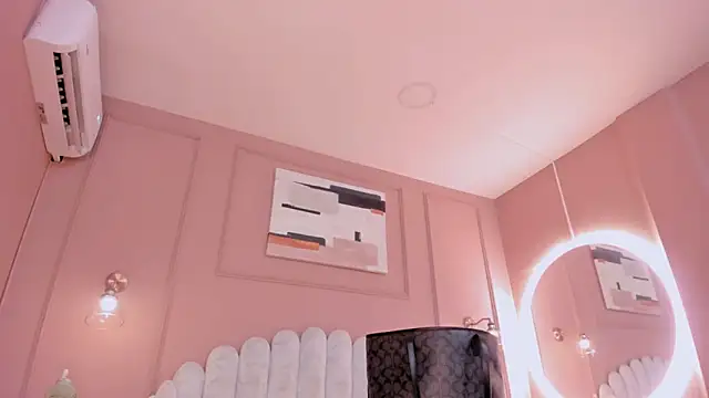 lia ass  online show from November 30, 2025, 10:49 am