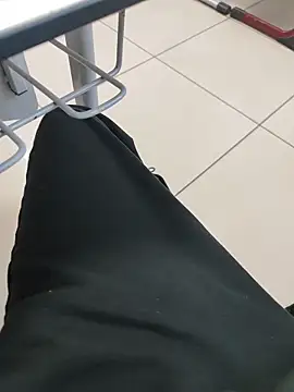 Snapshot of ertance40 chatting on February 21, 2026, 7:43 am ertance40 online show from February 21, 2026, 7:43 am