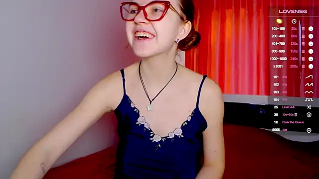 Snapshot of Sarah_HS chatting on February 6, 2025, 10:58 am Sarah HS online show from February 6, 2025, 10:58 am