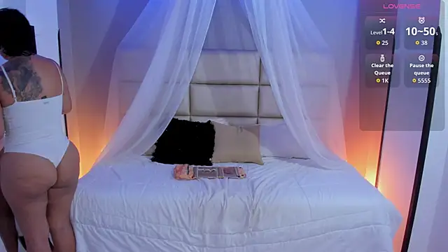 kristen kassi online show from November 20, 2025, 9:04 pm