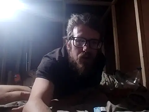 hothippie420 online show from May 15, 2026, 11:03 pm