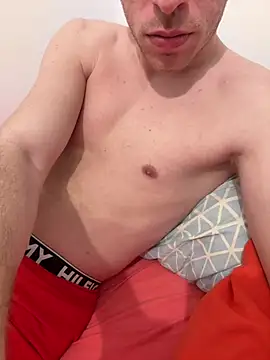 AvarageEuropeGuy online show from April 20, 2026, 6:38 am