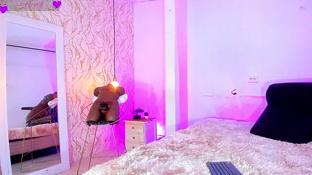 Snapshot of NATALIE_PARKERR chatting on October 28, 2025, 12:15 pm NATALIE PARKERR online show from October 28, 2025, 12:15 pm