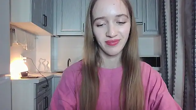 Snapshot of leslie_my_lovee chatting on September 14, 2025, 8:09 pm leslie my lovee online show from September 14, 2025, 8:09 pm