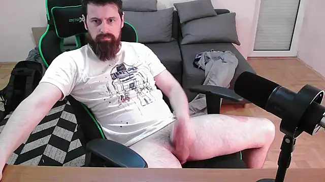 Snapshot of DickStaza chatting on January 25, 2025, 4:24 pm DickStaza online show from January 25, 2025, 4:24 pm