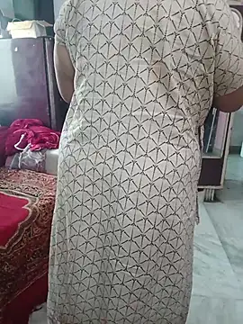 Ivy-09 online show from February 14, 2026, 7:19 am