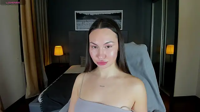 GIGI BENNET online show from January 25, 2025, 5:51 am
