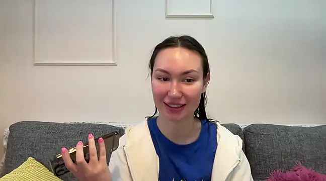 GIGI BENNET online show from March 18, 2025, 8:06 am