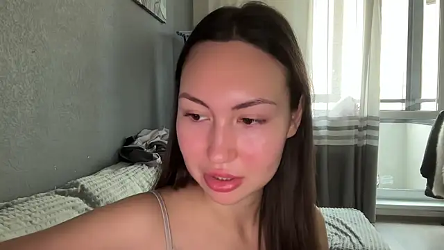 GIGI BENNET online show from September 14, 2025, 5:08 am