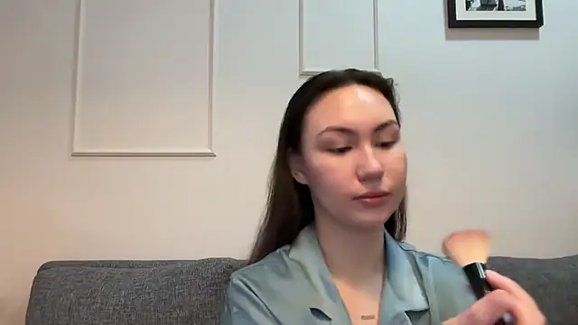 GIGI BENNET online show from March 4, 2025, 5:00 am