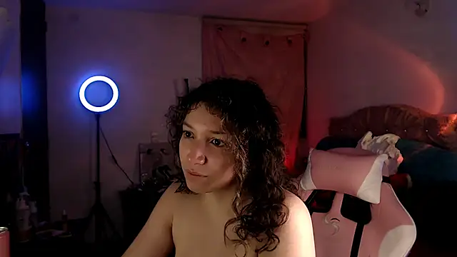 Snapshot of AllyDonfort chatting on January 10, 2026, 9:15 am AllyDonfort online show from January 10, 2026, 9:15 am