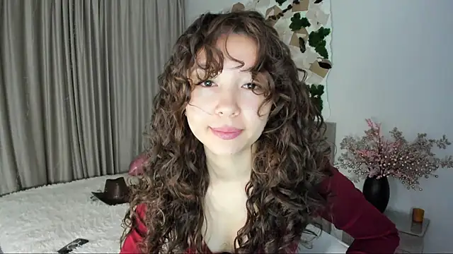 AgnieszkaBanana online show from March 18, 2025, 4:07 am