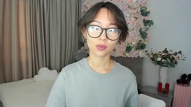 AgnieszkaBanana online show from October 3, 2025, 4:03 am