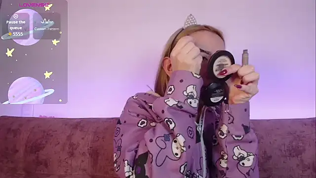 Snapshot of Miiaa_doll chatting on October 1, 2025, 11:25 am Miiaa doll online show from October 1, 2025, 11:25 am