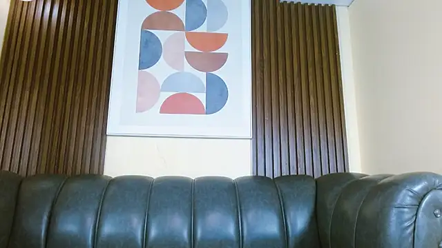 Nicole Ramires online show from January 5, 2026, 5:27 pm