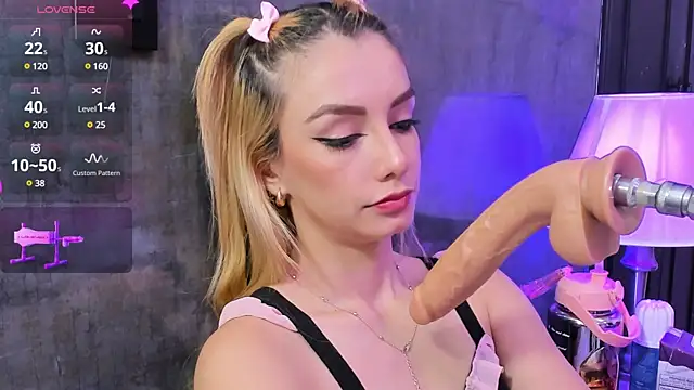 Snapshot of valentinna_montes chatting on February 12, 2025, 2:43 pm valentinna montes online show from February 12, 2025, 2:43 pm