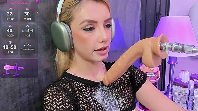 Snapshot of valentinna_montes chatting on February 13, 2025, 2:52 pm valentinna montes online show from February 13, 2025, 2:52 pm