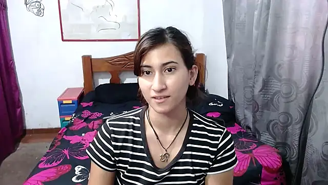 LadyMilk003 online show from January 27, 2025, 3:28 pm