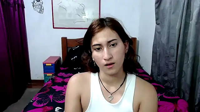 LadyMilk003 online show from September 15, 2025, 3:45 pm