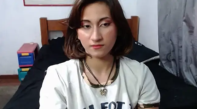 LadyMilk003 online show from February 12, 2025, 3:38 pm