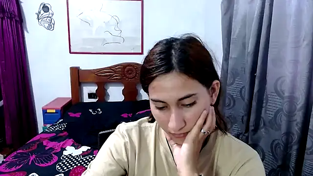 Snapshot of LadyMilk003 chatting on October 14, 2025, 3:56 pm LadyMilk003 online show from October 14, 2025, 3:56 pm