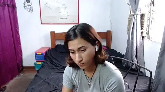 LadyMilk003 online show from February 26, 2025, 4:27 pm
