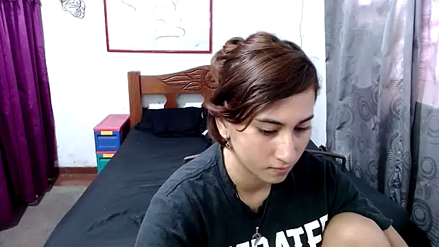 LadyMilk003 online show from September 8, 2025, 4:50 pm