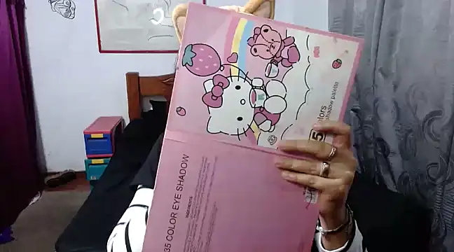 LadyMilk003 online show from February 13, 2025, 12:21 pm