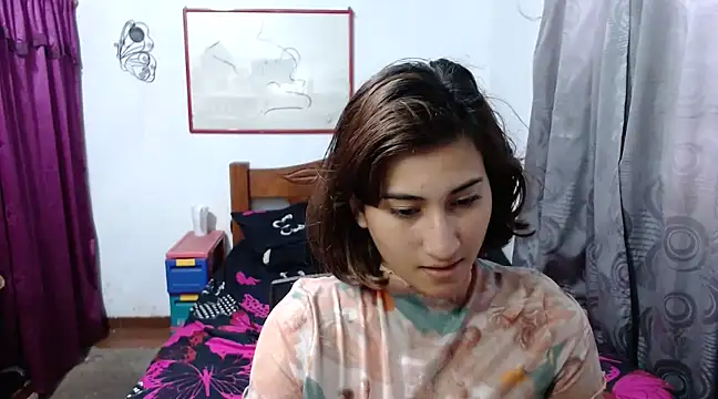 LadyMilk003 online show from January 15, 2025, 3:18 pm
