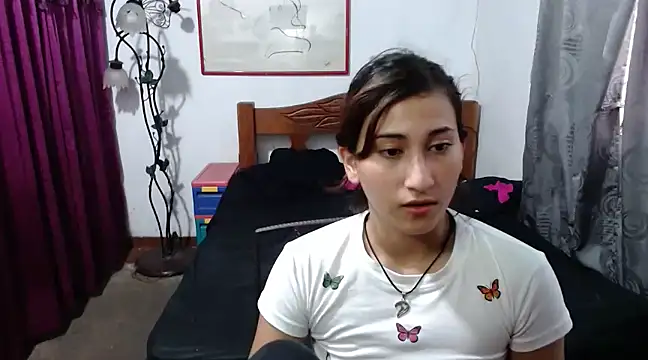LadyMilk003 online show from March 4, 2025, 5:03 pm