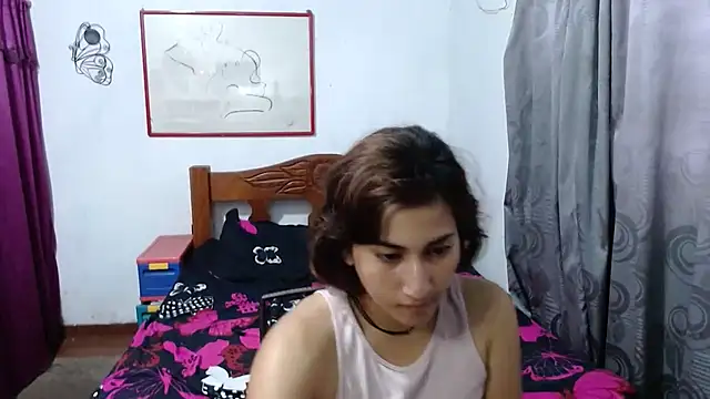 LadyMilk003 online show from December 27, 2024, 4:32 pm