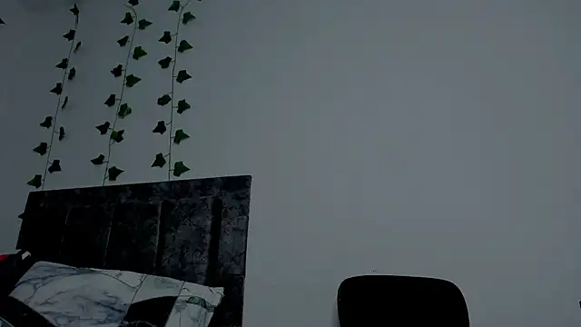 Snapshot of Miaa_Garcia chatting on October 11, 2025, 8:43 pm Miaa Garcia online show from October 11, 2025, 8:43 pm