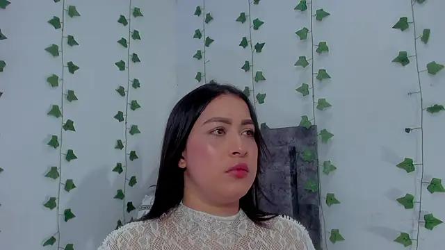 Miaa Garcia online show from May 26, 2026, 10:08 pm