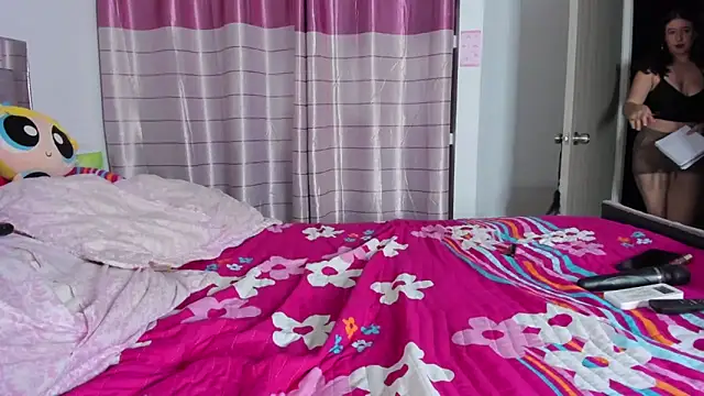 CamilaVenz online show from February 9, 2026, 1:58 am