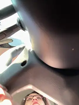 amooraaamoon online show from November 8, 2025, 11:58 am