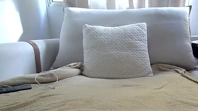 Snapshot of amooraaamoon chatting on September 27, 2025, 6:47 pm amooraaamoon online show from September 27, 2025, 6:47 pm