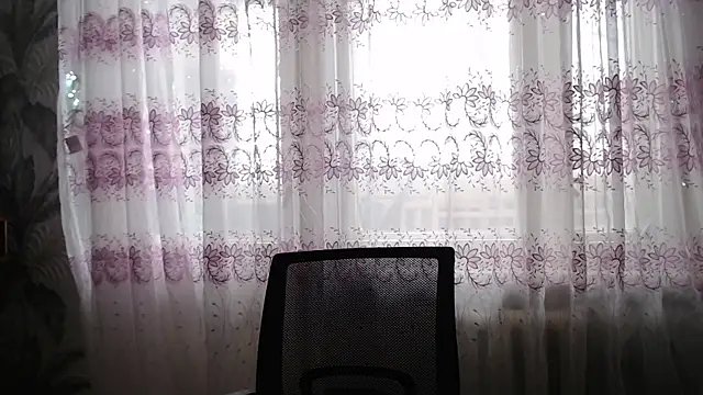 Snapshot of CamDiva113 chatting on March 9, 2025, 9:24 am CamDiva113 online show from March 9, 2025, 9:24 am