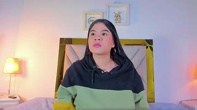 Snapshot of nicole_grace0 chatting on October 25, 2025, 12:04 pm nicole grace0 online show from October 25, 2025, 12:04 pm