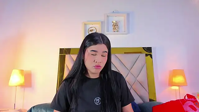 Snapshot of nicole_grace0 chatting on October 2, 2025, 12:08 pm nicole grace0 online show from October 2, 2025, 12:08 pm