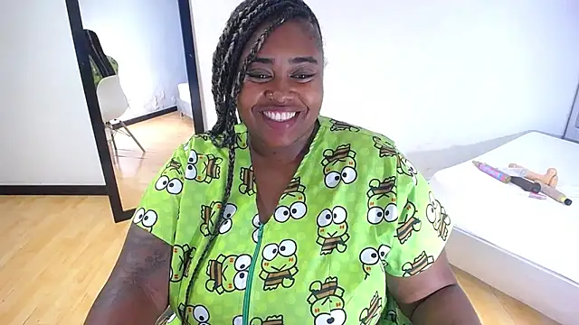 Snapshot of exotic_karmella chatting on October 3, 2025, 8:43 pm exotic karmella online show from October 3, 2025, 8:43 pm