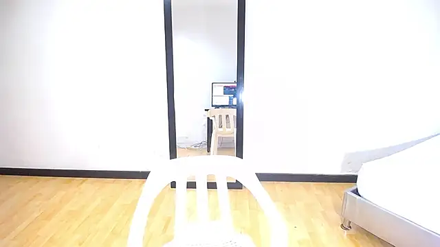 Snapshot of exotic_karmella chatting on September 25, 2025, 8:59 pm exotic karmella online show from September 25, 2025, 8:59 pm