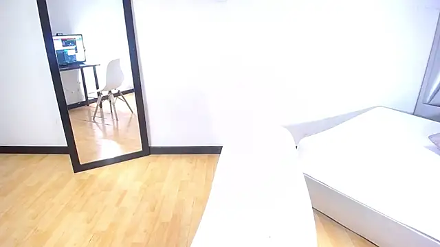 Snapshot of exotic_karmella chatting on October 1, 2025, 10:02 pm exotic karmella online show from October 1, 2025, 10:02 pm