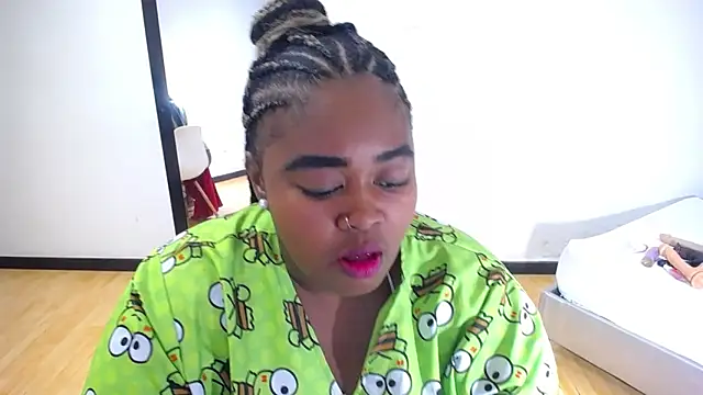 Snapshot of exotic_karmella chatting on September 18, 2025, 8:45 pm exotic karmella online show from September 18, 2025, 8:45 pm